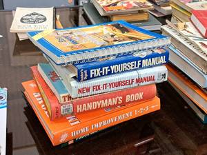 lot 507 image: Lot of (8) Do-It-Yourself Books