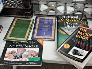 lot 516 image: Lot of (5) Assorted Informative Books