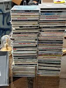 lot 522 image: Lot of (70) Music CDs