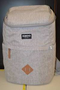 lot 13 image: Igloo Maxcold Cooler Backpack