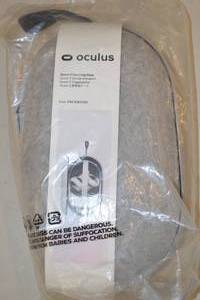 lot 60 image: Oculus Quest 2 VR Headset Carrying Case