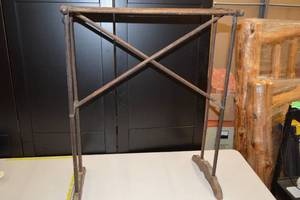 lot 66 image: Vintage Folding Wooden Rack