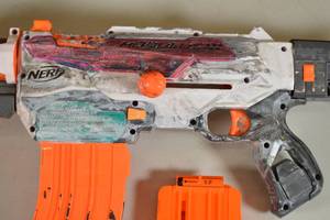 lot 111 image: Nerf Modulus Tri-Strike Blaster Spring Loaded, Fully Functional, No Original Attachments Comes with 2 Magazines, Stock and Barrel Attachment - Ammo Not Included