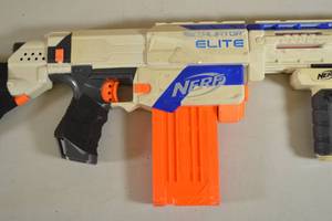 lot 117 image: Nerf N-Strike Retaliator Blaster Fully Functional Spring Loaded Blaster, Comes with Two 12 Round Magazines - Ammo Not Included