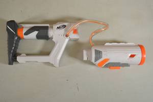 lot 124 image: Nerf Modulus Rocket Launcher Modular Stock Attachment Fully Functional, Attaches to Most Blasters - Ammo Not Included