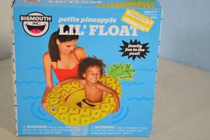 lot 148 image: Bigmouth Inc. Petite Pineapple Lil Float Pineapple Pool Float for Ages 1-3