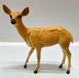 lot 27 image: Vintage Breyer Deer Figure 6 12W x 7 12T