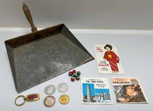 lot 83 image: Misc. Vintage Items