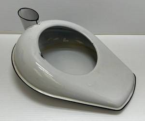 lot 95 image: Antique Enamelware Bed Pan