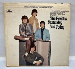 lot 105 image: Vintage Capitol Records  Beatles  Yesterday And Today Album ST 2553