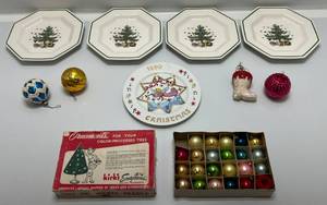 lot 141 image: Vintage Christmas Ornaments & Plates