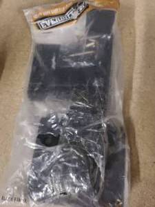 lot 41 image: Heavy Duty Gate Flip Latch in bag