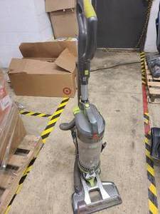 lot 153 image: Used Air brand Vacuum Cleaner