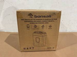 lot 422 image: Bonsaii Paper Shredder for Home Use,6-Sheet Crosscut Paper and Credit Card Shredder