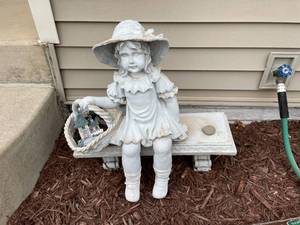 lot 89 image: Pair of Garden Statues