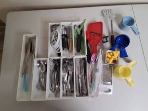 lot 23 image: Silverware Drawer Contents Lot