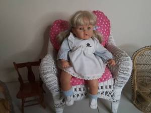 lot 26 image: Sissy Fashion Doll, Accessories, Books Lot