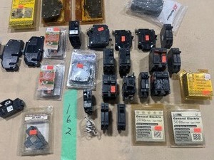lot 162 image: CIRCUIT BREAKERS