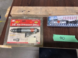 lot 40 image: AIR DRILLS & AIR RATCHET LOT