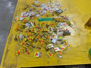 lot 211 image: BUNDLE OF FISHING LURES