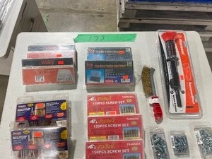 lot 173 image: SCREW ASSORTMENTS RAMSET HAMMERSHOT