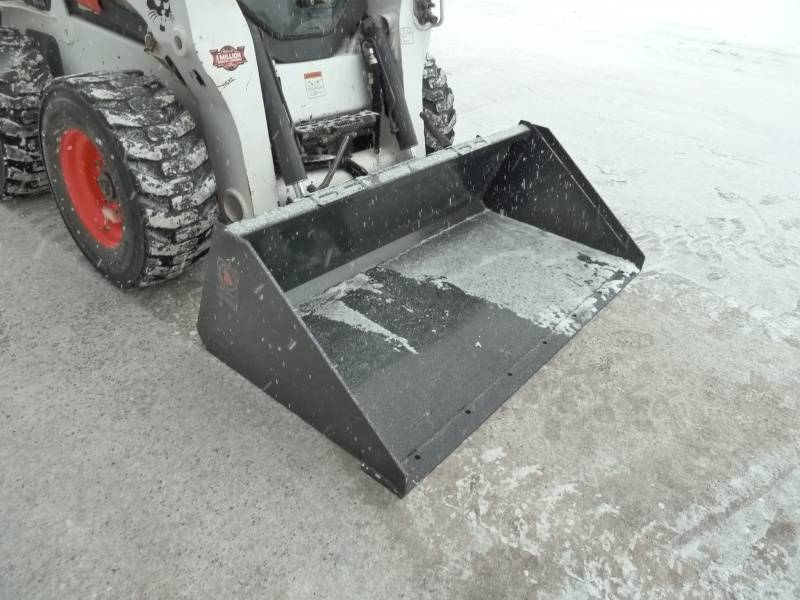 lot 44 image: Wolverine Skid Steer Bucket 74