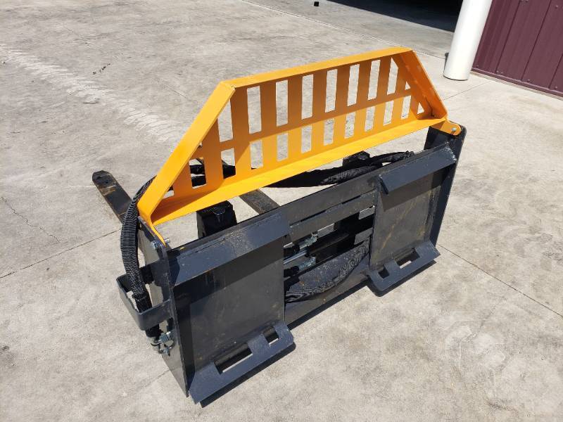 lot 45 image: Wolverine Hydraulic Pallet Forks