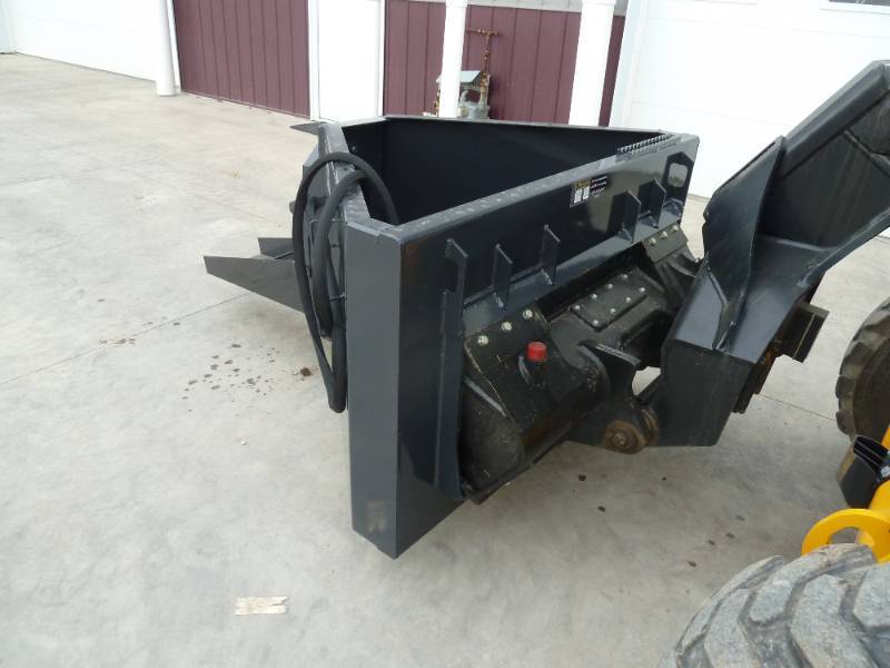 lot 14 image: Wolverine Cement Batch Bucket