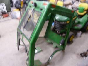 lot 15 image: John Deere Cab