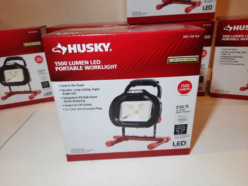 6 Husky 1500 Lumen LED Portable Worklight in box Whiteford