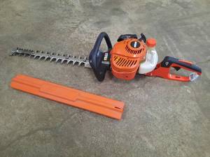 lot 17 image: ECHO HC-152 21.2 cc gas-powered 2-Cycle 4-12 Hedge Trimmer