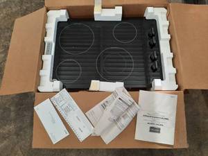 lot 40 image: Cooktop (Black) for Maytag MEC7430BB03