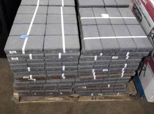 lot 16 image: 28 sets of Azec Pavers