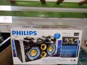 lot 61 image: Phillips Mini Hi-fi System
