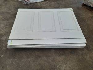 lot 77 image: (14) White Wainscot Panels
