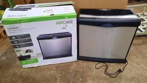 lot 121 image: Aircare Console  Evaporative Humidifier