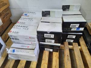 lot 79 image: Large Lot of Ceramic Wall Tile, Various sizes