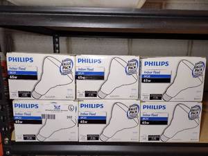 lot 302 image: (6) 4-bulb Value packs of Philips Indoor Flood Lights BR30, 60W