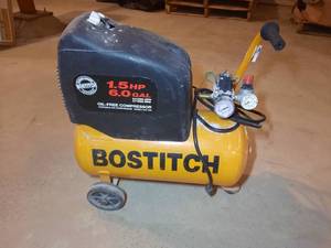 lot 252 image: Bostitch Portable Oil-free Air Compressor, 6 gallon