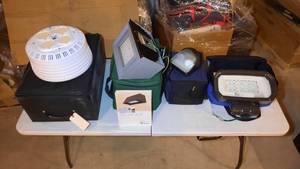 lot 319 image: (4) Architectural Lights Philips, Gardco, Literay,