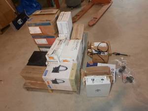 lot 266 image: Pallet of tiles & fixtures Pittsburgh Corning Marazzi Porcelain, Daltile Ceramic Wall Grohe Tallinn faucet