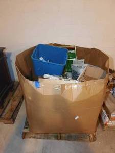 lot 329 image: Pallet  of a Huge box of miscellaneous.