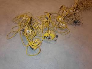 lot 351 image: Yellow LED String Worklights