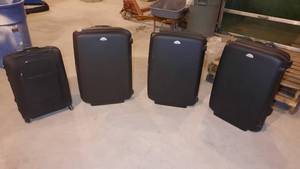 lot 362 image: (4) Samsonite Roller Luggage