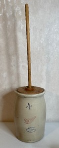 lot 1 image: Redwing 4 Gallon Crock Butter Churn