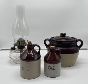 lot 105 image: Glass Kerosen Lamp Monmouth Pottery Bean Pot lot