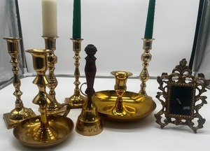 lot 121 image: Brass candlestick lot