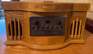 lot 129 image: Philco Retro Looking CD, Tape and Phonograph Player