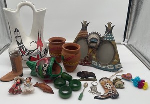 lot 140 image: Large Lot Southwest decor with Tepee Frame
