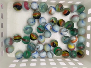 lot 146 image: Lot of Vintage Shooter Marbles, lot of 50